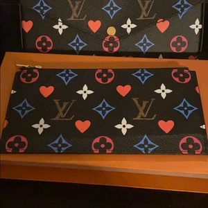 Brand New Game on Felicie insert